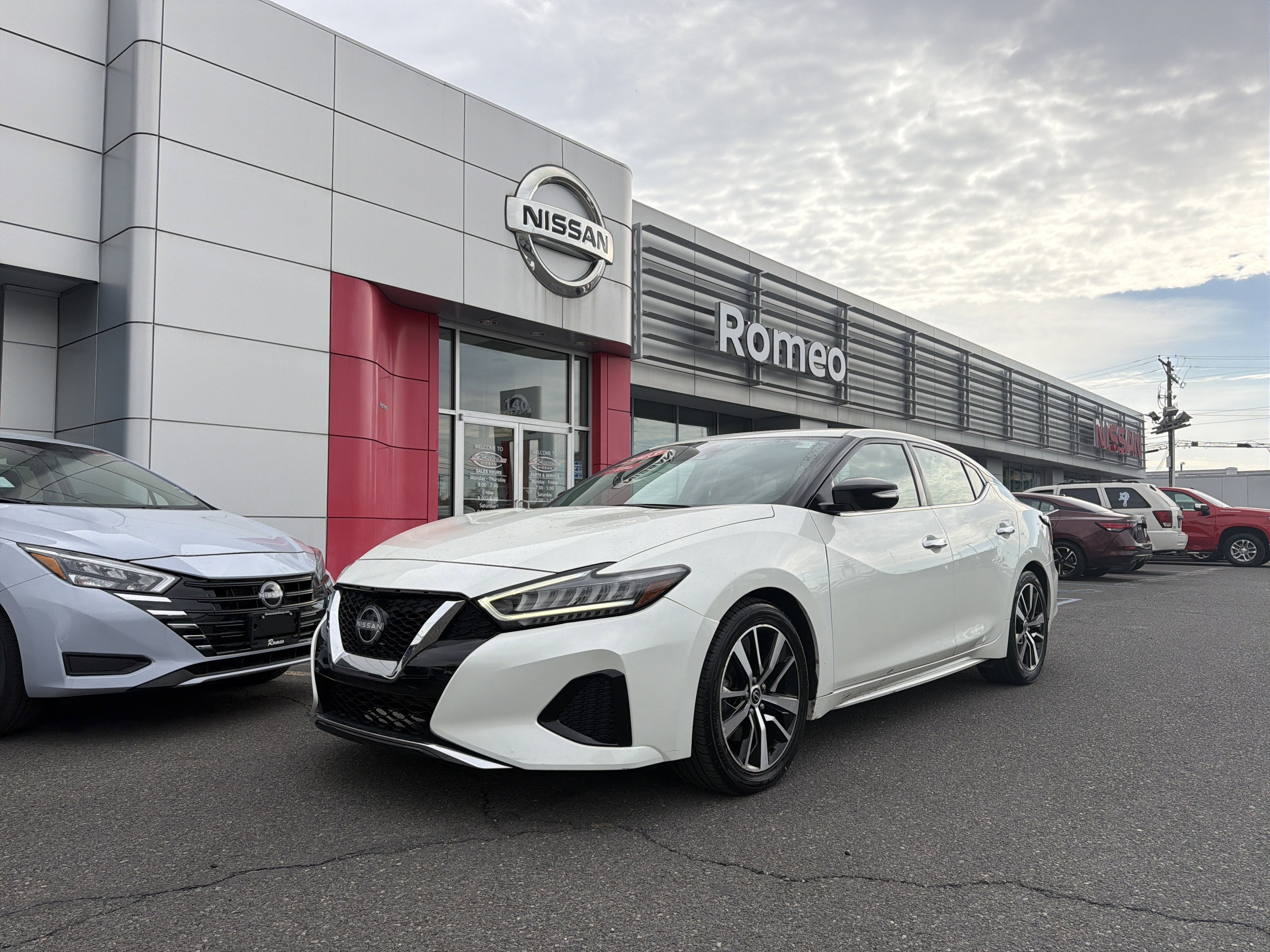 2023 Nissan Maxima
