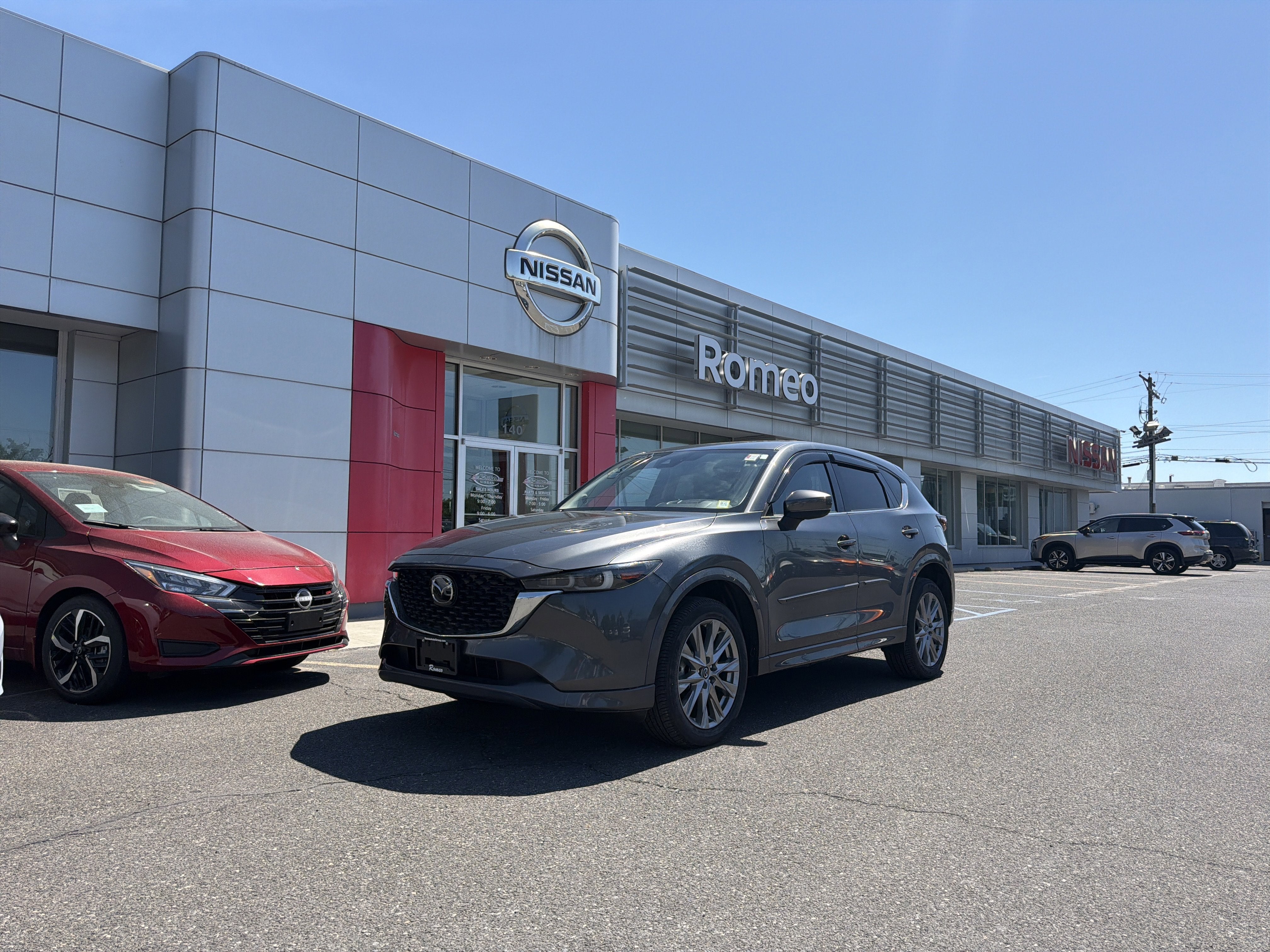 2024 Mazda Mazda CX-5 2.5 S Premium Plus Package in Machine Gray Metallic — front three-quarter view